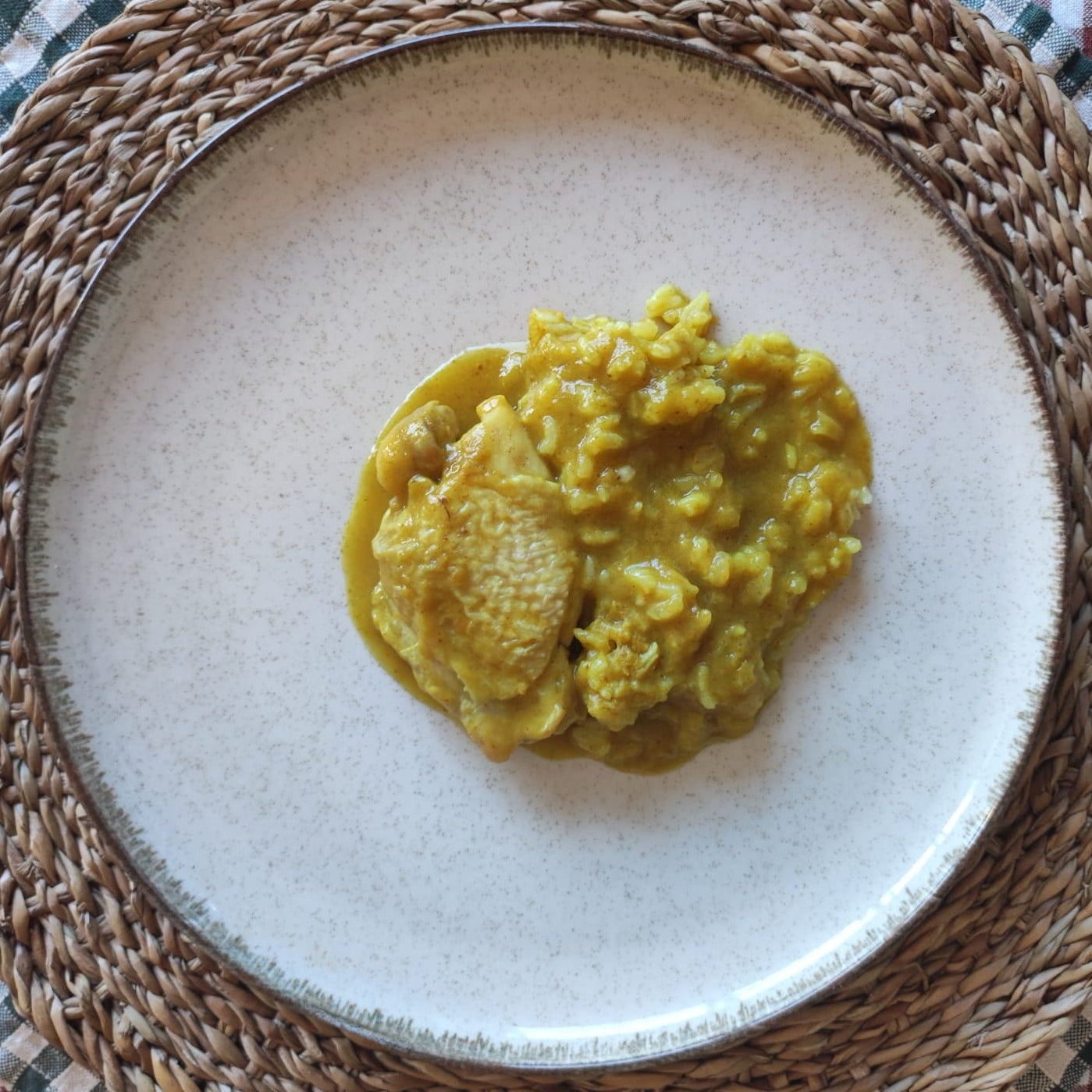 Pollo al curry con arroz