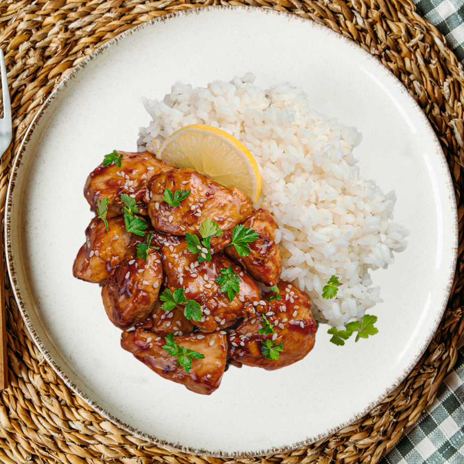 Cerdo en salsa agridulce con arroz blanco