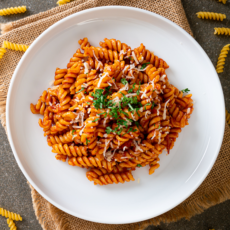 Espirales con tomate